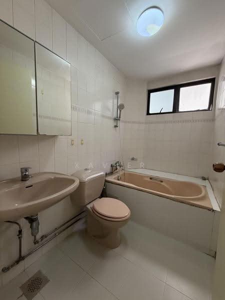 Bayshore Park, 62 Bayshore Road, Bedok / Upper East Coast, 2 Bedrooms, 936 sqft, Condominium For Rent, by Xavier Ng, 500259007 - Bathroom - PropertyGuru.com.sg