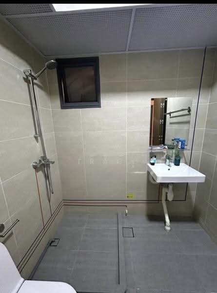 244A Tengah Central, 244A Tengah Central, Lim Chu Kang / Tengah, Room Rental, 140 sqft, HDB Flat For Rent, by Tracy Wang, 500259011 - Bathroom - PropertyGuru.com.sg