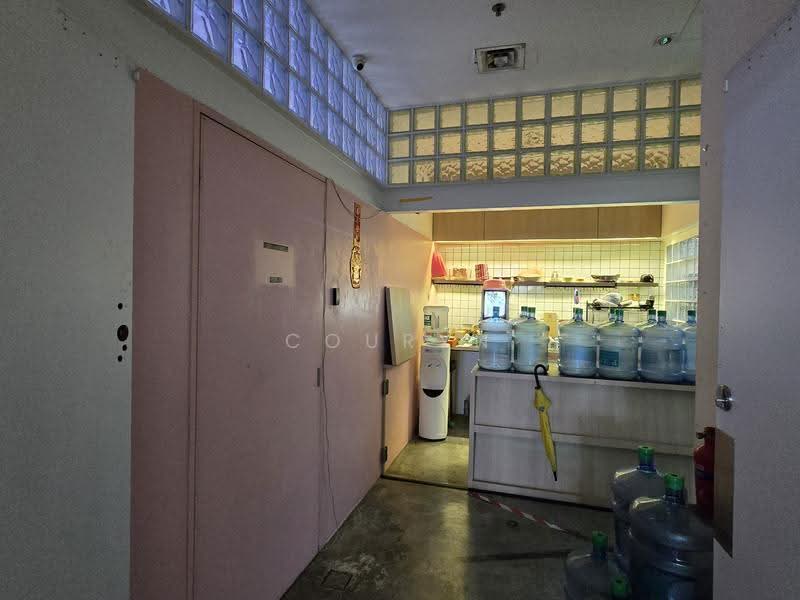 Delta House, 2 Alexandra Road, Alexandra / Commonwealth, 3,455 sqft, Light Industrial (B1) For Rent, by Couryn Ho, 500259021 - Interior - CommercialGuru.com.sg