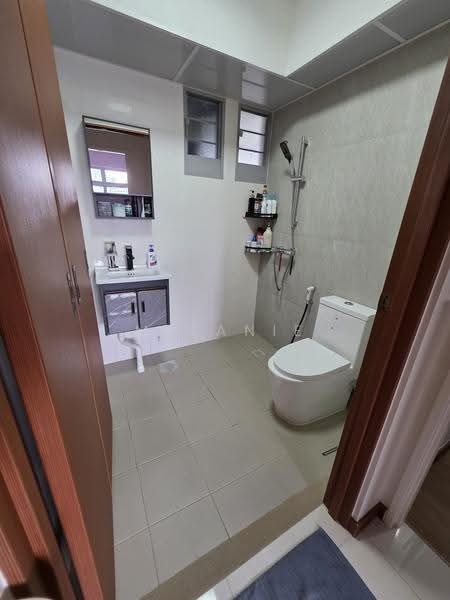 613A Tampines North Drive 1, 613A Tampines North Drive 1, Pasir Ris / Tampines, Room Rental, 80 sqft, HDB Flat For Rent, by Melanie Shen, 500259030 - Bathroom - PropertyGuru.com.sg