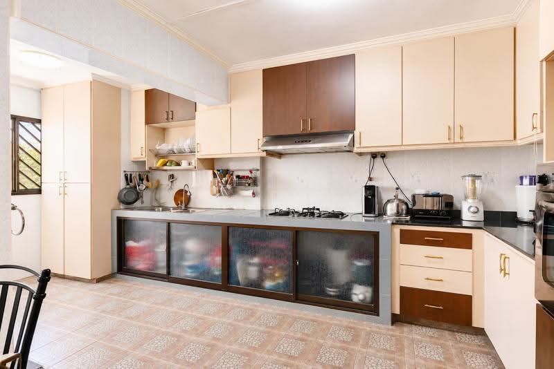 407 Pandan Gardens, 407 Pandan Gardens, Boon Lay / Jurong / Tuas, 3 Bedrooms, 1,119 sqft, HDB Flat For Sale, by Farah Zack, 500259043 - PropertyGuru.com.sg