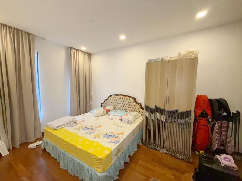 holland grove drive, 2.5 STOREY MODERN DESIGN SEMI DETACH , 1KM TO HENRY PARK PRIMARY, Tanglin / Holland / Bukit Timah, 5 Bedrooms, 7,500 sqft, Semi-Detached House For Sale, by Albert Peh, 500259044 - Bedroom - PropertyGuru.com.sg