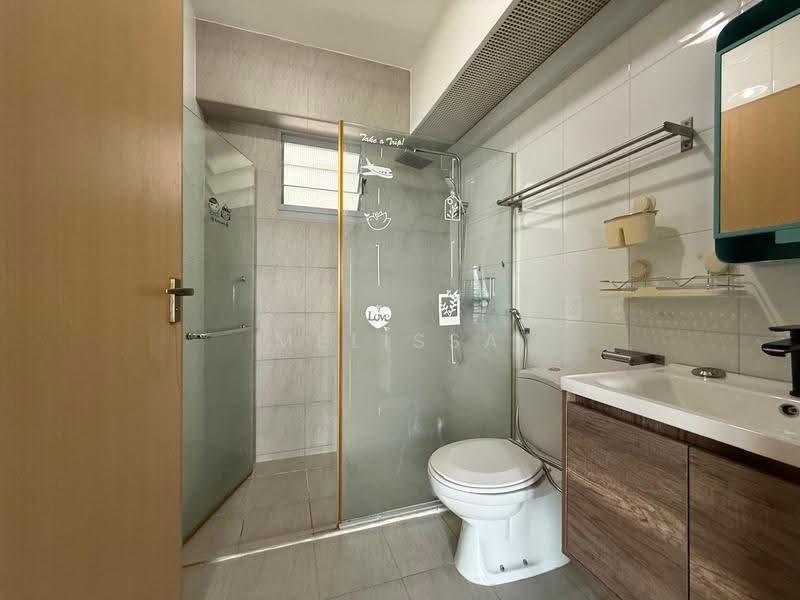 289A Punggol Place, 289A Punggol Place, Hougang / Punggol / Sengkang, 2 Bedrooms, 753 sqft, HDB Flat For Rent, by Melissa Hoo, 500259046 - Master Bathroom - PropertyGuru.com.sg
