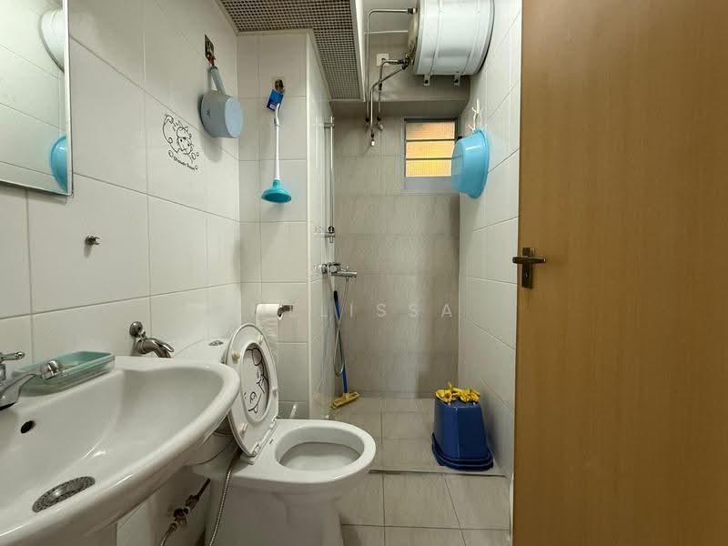 289A Punggol Place, 289A Punggol Place, Hougang / Punggol / Sengkang, 2 Bedrooms, 753 sqft, HDB Flat For Rent, by Melissa Hoo, 500259046 - Common Bathroom - PropertyGuru.com.sg