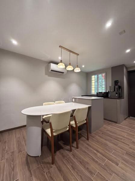Marine Garden, Siglap Road, East Coast / Marine Parade, 4 Bedrooms, 1,733 sqft, Cluster House For Sale, by Kyle Ng, 500259070 - Dining Room - PropertyGuru.com.sg