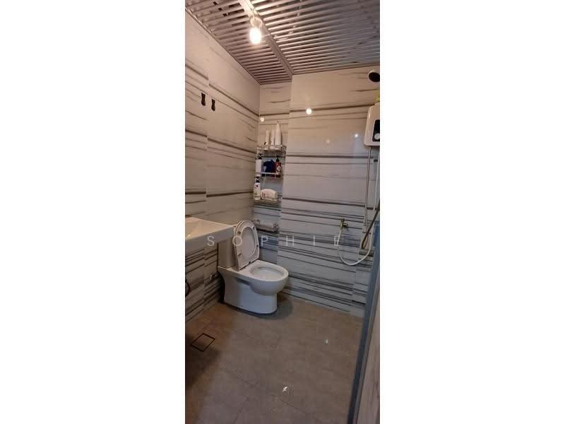 Westmere, 75 Jurong East Street 13, Boon Lay / Jurong / Tuas, Room Rental, 80 sqft, Condominium For Rent, by Sophie Xiang, 500259074 - Bathroom - PropertyGuru.com.sg