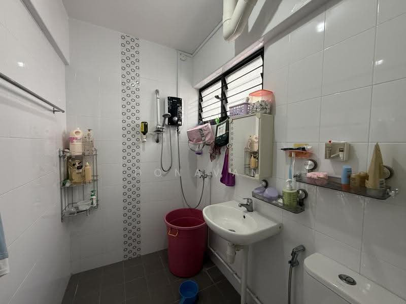 451 Jurong West Street 42, 451 Jurong West Street 42, Boon Lay / Jurong / Tuas, 3 Bedrooms, 1,108 sqft, HDB Flat For Sale, by Donavan Lai, 500259075 - PropertyGuru.com.sg