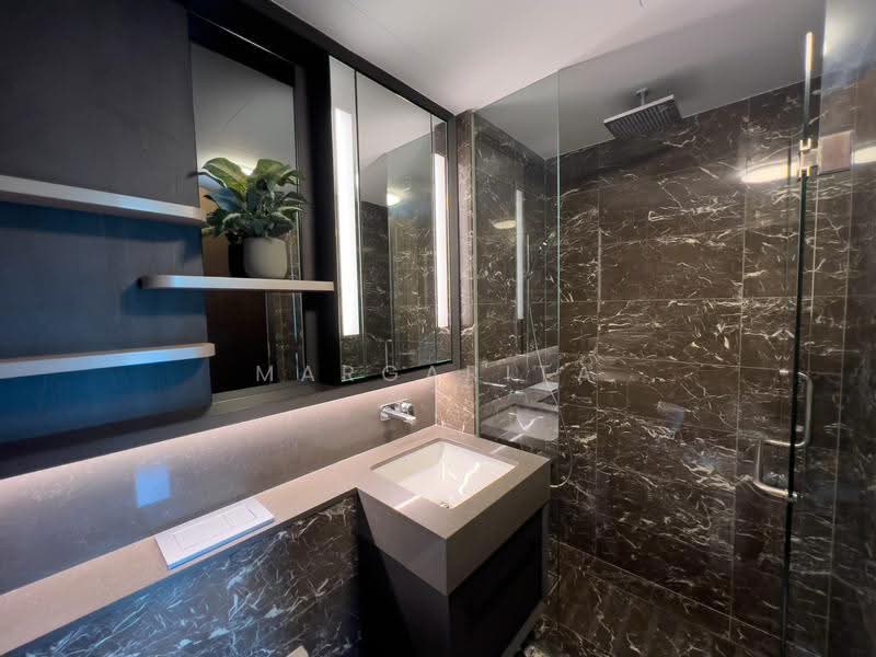 Neu at Novena, 27 Moulmein Rise, Newton / Novena, 2 Bedrooms, 646 sqft, Apartment For Sale, by Margarita Seah, 500259083 - Master Bathroom - PropertyGuru.com.sg