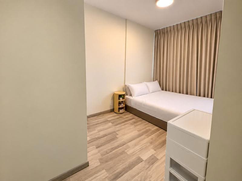 La Fiesta, 70 Sengkang Square, Hougang / Punggol / Sengkang, 3 Bedrooms, 1,001 sqft, Condominium For Sale, by Steven Lin, 500259089 - Bedroom - PropertyGuru.com.sg