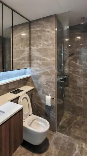 Lentor Modern, Lentor Central, Mandai / Upper Thomson, 2 Bedrooms, 678 sqft, Condominium For Rent, by Ryan Yeo, 500259093 - Bathroom - PropertyGuru.com.sg