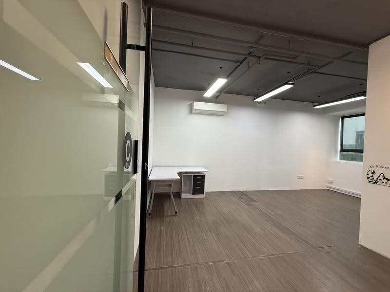 Trivex, 8 Burn Road, Macpherson / Potong Pasir, 322 sqft, Light Industrial (B1) For Rent, by Annie Chen, 500259116 - Interior - CommercialGuru.com.sg