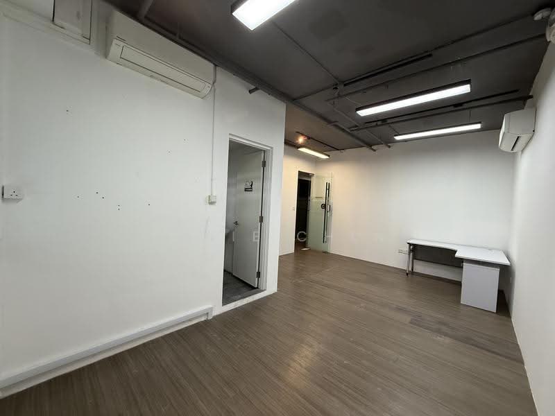 Trivex, 8 Burn Road, Macpherson / Potong Pasir, 322 sqft, Light Industrial (B1) For Rent, by Annie Chen, 500259116 - Interior - CommercialGuru.com.sg