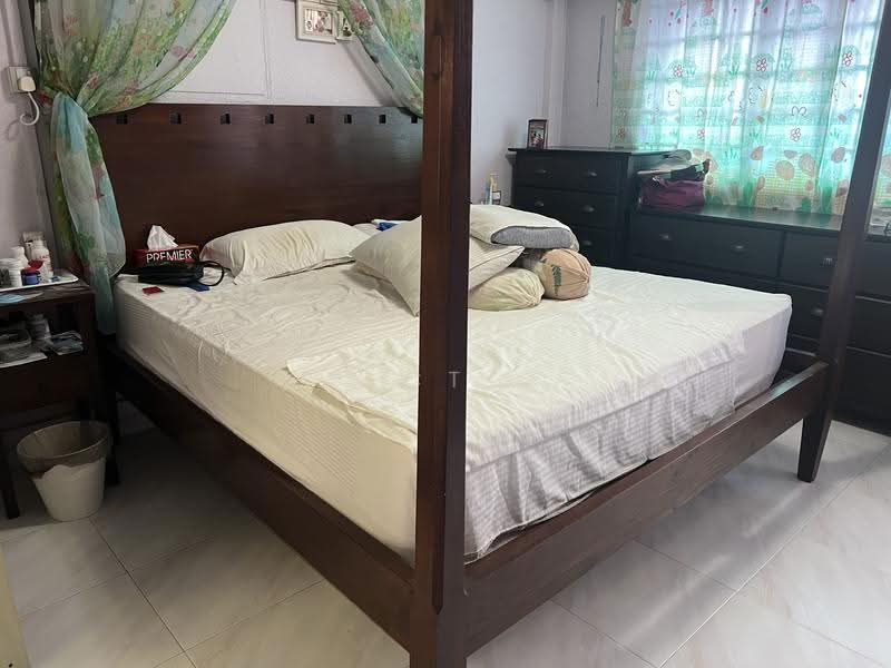 168 Bishan Street 13, 168 Bishan Street 13, Ang Mo Kio / Bishan / Thomson, 3 Bedrooms, 1,302 sqft, HDB Flat For Sale, by CT Wu 伍志道, 500259121 - Bedroom - PropertyGuru.com.sg