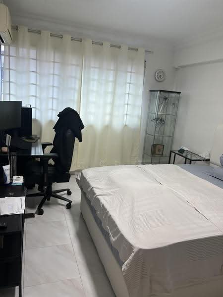 168 Bishan Street 13, 168 Bishan Street 13, Ang Mo Kio / Bishan / Thomson, 3 Bedrooms, 1,302 sqft, HDB Flat For Sale, by CT Wu 伍志道, 500259121 - Bedroom - PropertyGuru.com.sg
