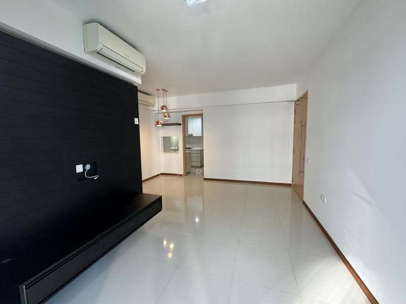 The Tampines Trilliant, 21 Tampines Central 7, Pasir Ris / Tampines, 2 Bedrooms, 872 sqft, Condominium For Sale, by Pariz Caesarly, 500259127 - Living Room - PropertyGuru.com.sg