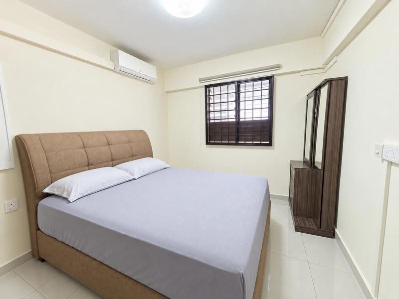 20 Hougang Avenue 3, 20 Hougang Avenue 3, Hougang / Punggol / Sengkang, 2 Bedrooms, 785 sqft, HDB Flat For Sale, by Natalie Indra, 500259134 - Bedroom - PropertyGuru.com.sg