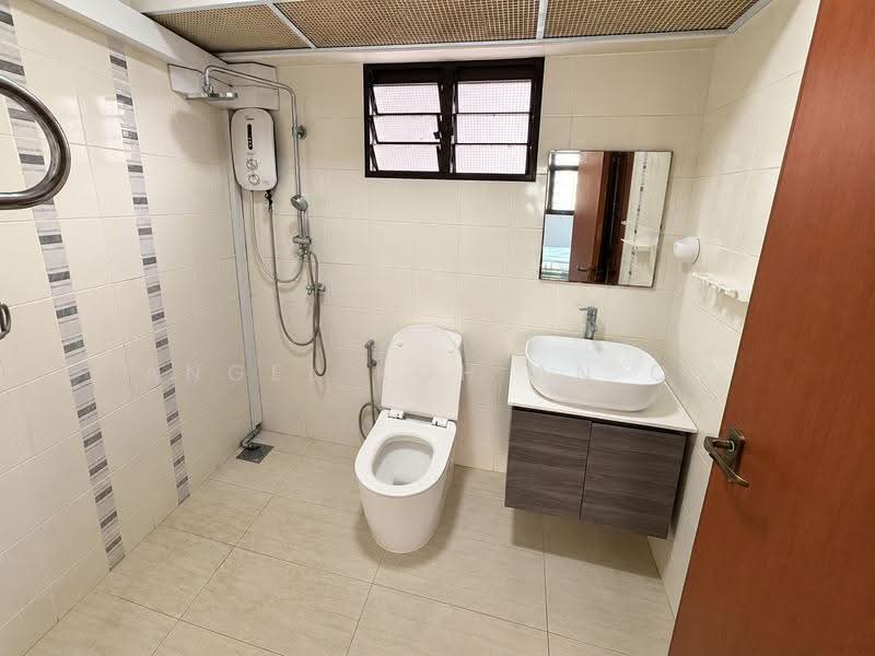 635B Senja Road, 635B Senja Road, Dairy Farm / Bukit Panjang / Choa Chu Kang, 3 Bedrooms, 1,001 sqft, HDB Flat For Sale, by Angel Koh, 500259147 - Bathroom - PropertyGuru.com.sg