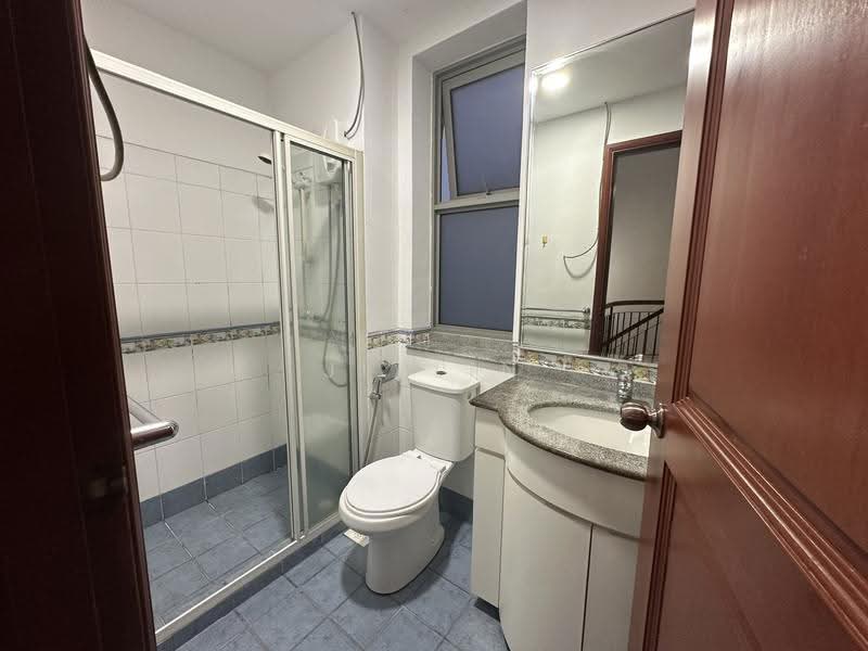 D'Manor, 313 Tanah Merah Kechil Avenue, Bedok / Upper East Coast, 7 Bedrooms, 3,368 sqft, Terraced House For Sale, by Jialin Huang, 500259152 - Bathroom - PropertyGuru.com.sg