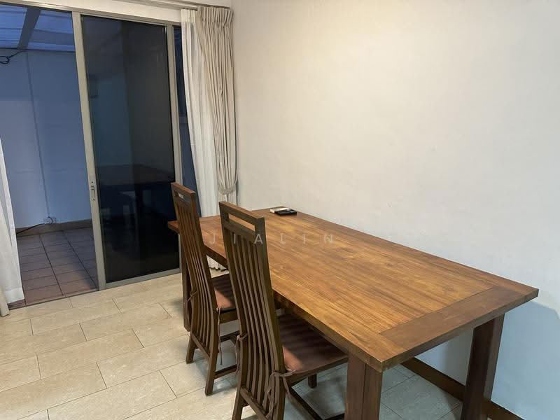 D'Manor, 313 Tanah Merah Kechil Avenue, Bedok / Upper East Coast, 7 Bedrooms, 3,368 sqft, Terraced House For Sale, by Jialin Huang, 500259152 - Dining Room - PropertyGuru.com.sg