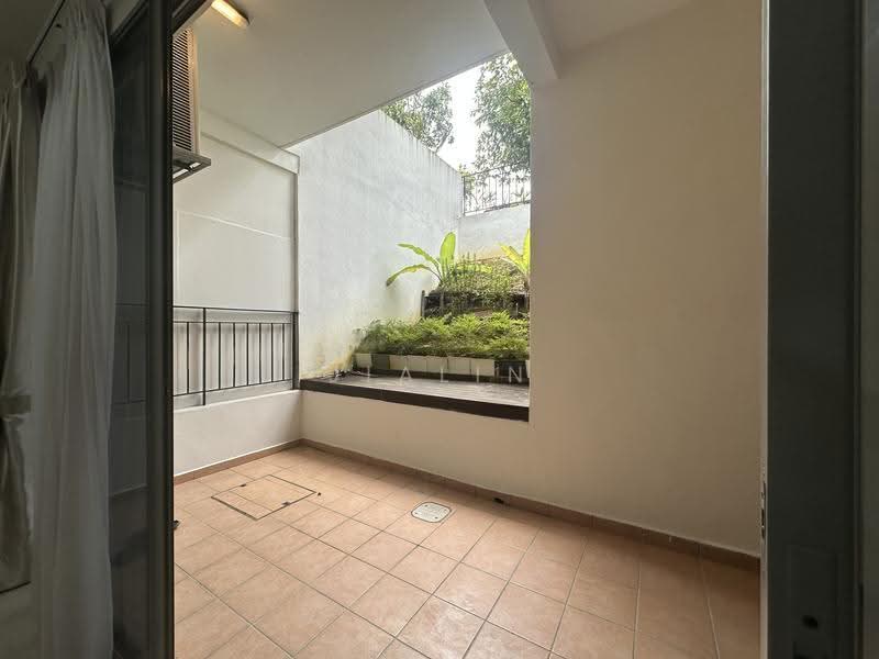 D'Manor, 313 Tanah Merah Kechil Avenue, Bedok / Upper East Coast, 7 Bedrooms, 3,368 sqft, Terraced House For Sale, by Jialin Huang, 500259152 - Balcony - PropertyGuru.com.sg