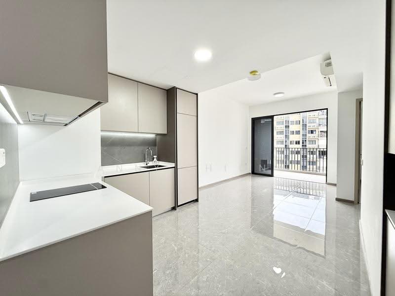 Sengkang Grand Residences, 74 Compassvale Bow, Hougang / Punggol / Sengkang, 2 Bedrooms, 764 sqft, Condominium For Sale, by Anny Chionh, 500259153 - Kitchen - PropertyGuru.com.sg