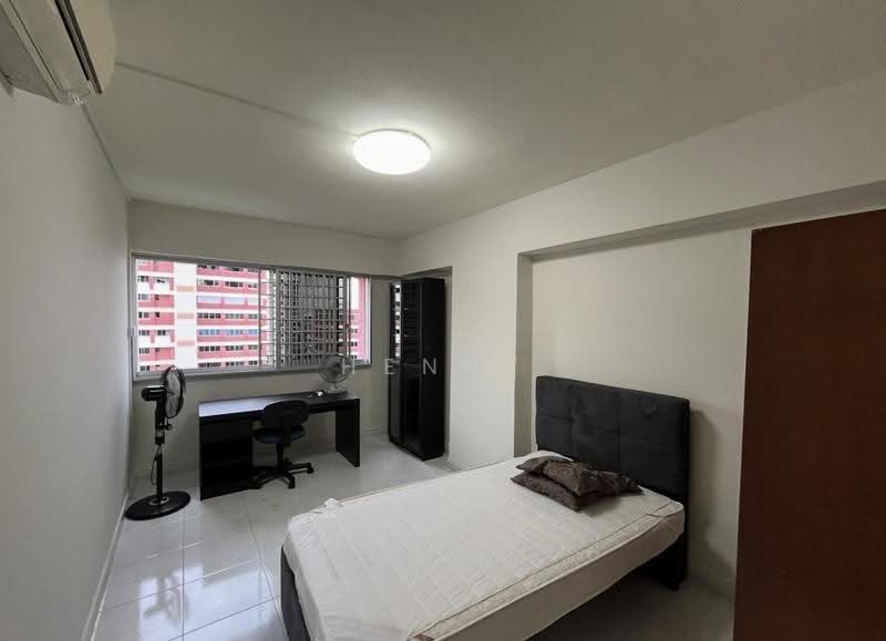 436 Hougang Avenue 8, 436 Hougang Avenue 8, Hougang / Punggol / Sengkang, Room Rental, 120 sqft, HDB Flat For Rent, by Henry Poon, 500259154 - Bedroom - PropertyGuru.com.sg