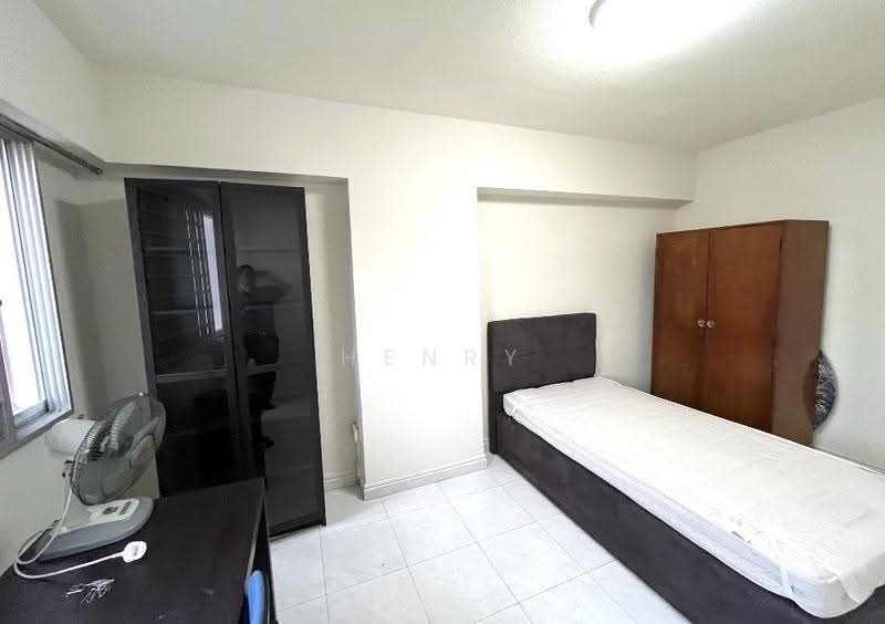 436 Hougang Avenue 8, 436 Hougang Avenue 8, Hougang / Punggol / Sengkang, Room Rental, 120 sqft, HDB Flat For Rent, by Henry Poon, 500259154 - Bedroom - PropertyGuru.com.sg