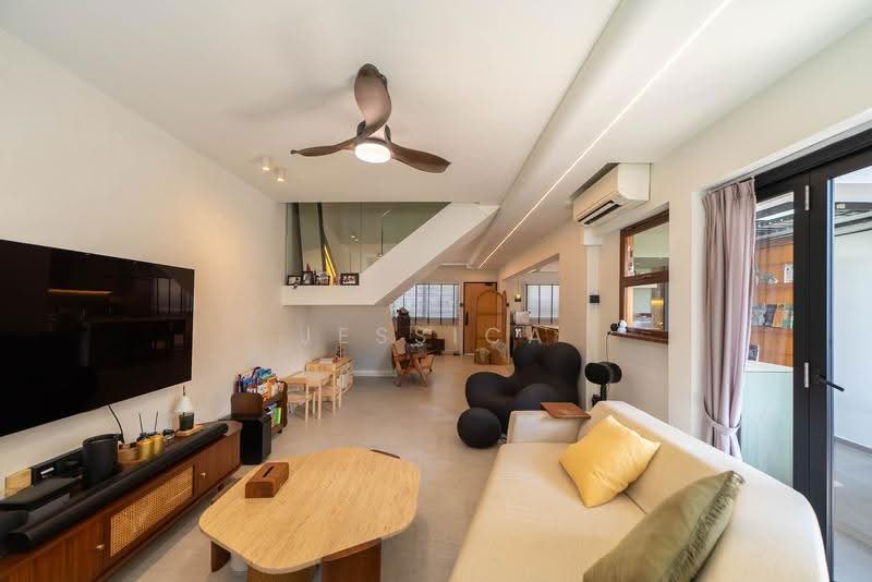 109 Teck Whye Lane, 109 Teck Whye Lane, Dairy Farm / Bukit Panjang / Choa Chu Kang, 4 Bedrooms, 1,572 sqft, HDB Flat For Sale, by Jessica Lim, 500259159 - Living Room - PropertyGuru.com.sg
