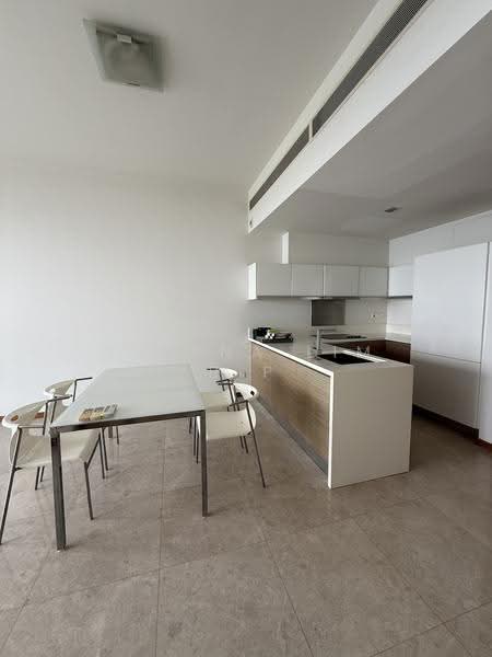 Marina Bay Residences, 18 Marina Boulevard, Boat Quay / Raffles Place / Marina, 1 Bedroom, 711 sqft, Condominium For Rent, by Sheena Lim B P, 500259162 - Kitchen - PropertyGuru.com.sg