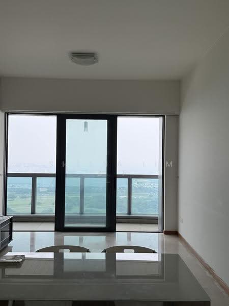 Marina Bay Residences, 18 Marina Boulevard, Boat Quay / Raffles Place / Marina, 1 Bedroom, 711 sqft, Condominium For Rent, by Sheena Lim B P, 500259162 - Balcony - PropertyGuru.com.sg
