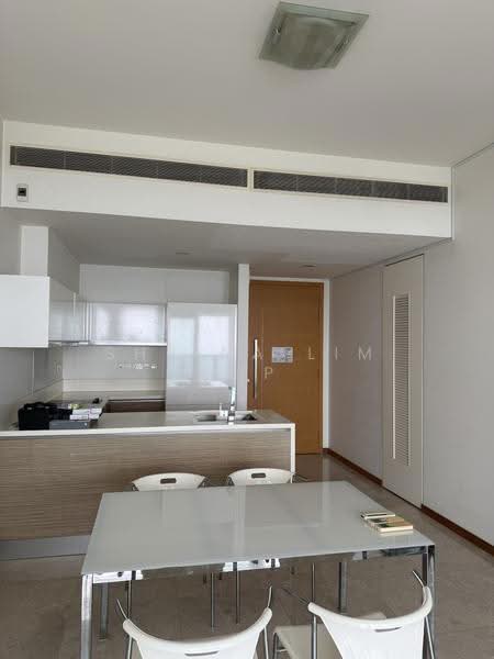 Marina Bay Residences, 18 Marina Boulevard, Boat Quay / Raffles Place / Marina, 1 Bedroom, 711 sqft, Condominium For Rent, by Sheena Lim B P, 500259162 - Kitchen - PropertyGuru.com.sg