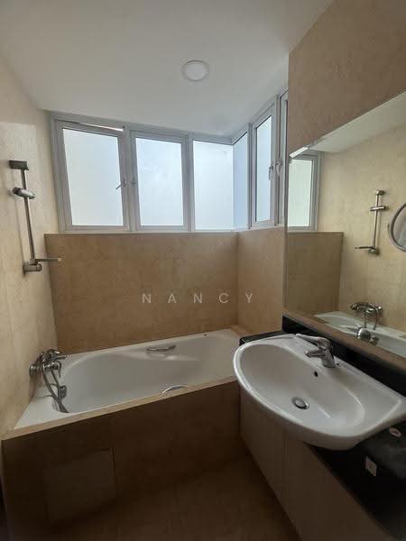 Chiverton, 50 Ewe Boon Road, Tanglin / Holland / Bukit Timah, 3 Bedrooms, 1,292 sqft, Condominium For Rent, by Nancy Tey, 500259164 - PropertyGuru.com.sg