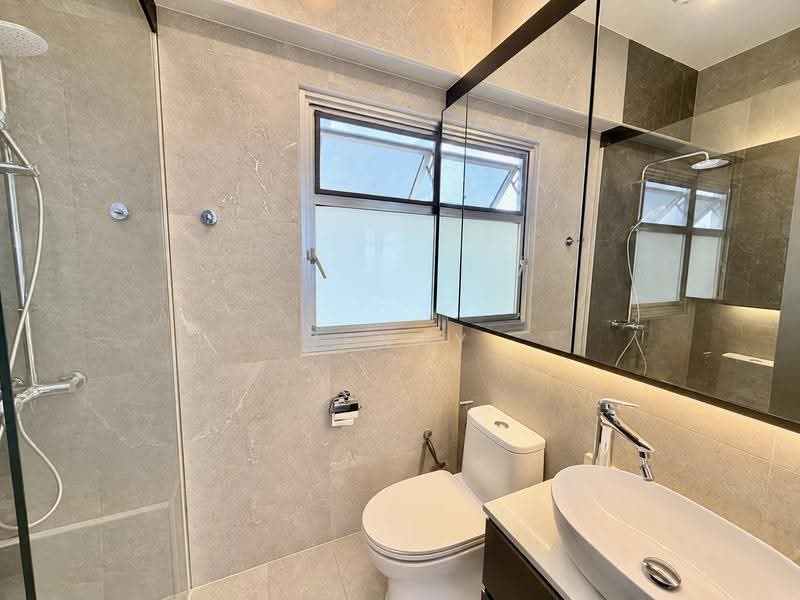 994C Buangkok Link, 994C Buangkok Link, Hougang / Punggol / Sengkang, 2 Bedrooms, 1,001 sqft, HDB Flat For Sale, by Jenny Lee, 500259167 - Bathroom - PropertyGuru.com.sg