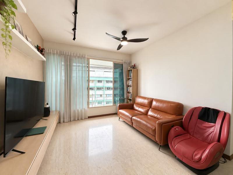 Sunglade, 1 Serangoon Avenue 2, Hougang / Punggol / Sengkang, 3 Bedrooms, 1,023 sqft, Condominium For Sale, by Faith Ng 黄丽娴, 500259179 - Living Room - PropertyGuru.com.sg