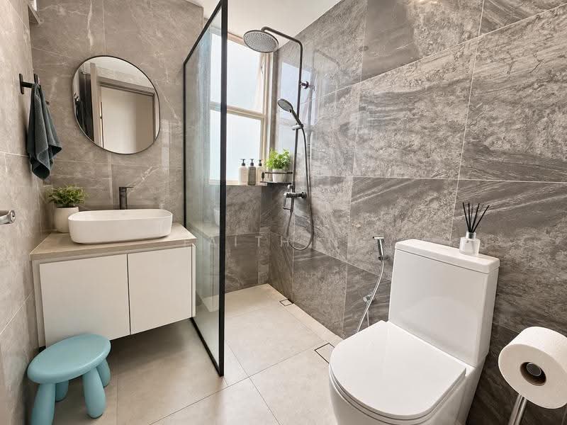 Sunglade, 1 Serangoon Avenue 2, Hougang / Punggol / Sengkang, 3 Bedrooms, 1,023 sqft, Condominium For Sale, by Faith Ng 黄丽娴, 500259179 - Bathroom - PropertyGuru.com.sg