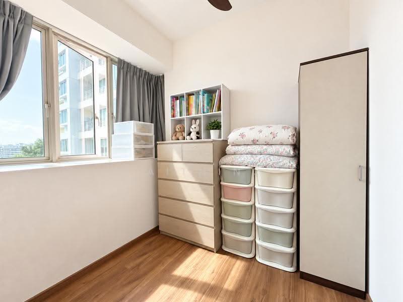 Sunglade, 1 Serangoon Avenue 2, Hougang / Punggol / Sengkang, 3 Bedrooms, 1,023 sqft, Condominium For Sale, by Faith Ng 黄丽娴, 500259179 - Spacious study - PropertyGuru.com.sg