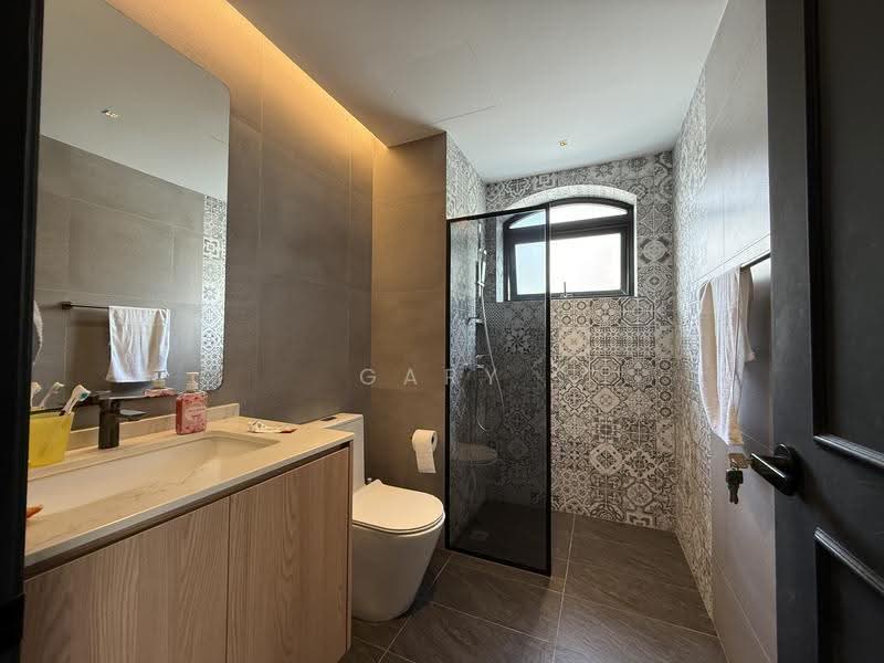 Hillview Ave, Hill Cres, Hillview Dr, Hillview Way, Dairy Farm / Bukit Panjang / Choa Chu Kang, 5 Bedrooms, 5,550 sqft, Corner Terrace For Sale, by Gary Zhuo 卓俊伟, 500259181 - Bathroom - PropertyGuru.com.sg