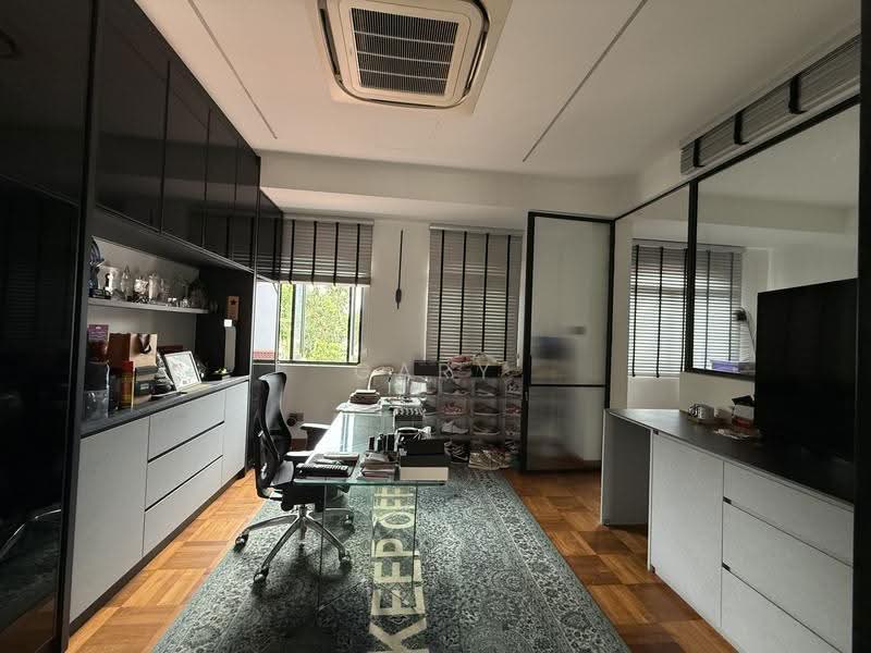 Hillview Ave, Hill Cres, Hillview Dr, Hillview Way, Dairy Farm / Bukit Panjang / Choa Chu Kang, 5 Bedrooms, 5,550 sqft, Corner Terrace For Sale, by Gary Zhuo 卓俊伟, 500259181 - Study - PropertyGuru.com.sg