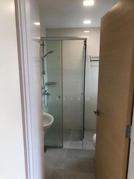 Regency Park, 11 Nathan Road, Tanglin / Holland / Bukit Timah, 4 Bedrooms, 3,648 sqft, Condominium For Rent, by William Wong, 500259188 - Bathroom - PropertyGuru.com.sg