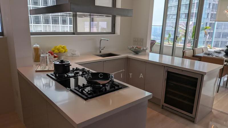 Ardmore Residence, 7 Ardmore Park, Tanglin / Holland / Bukit Timah, 4 Bedrooms, 3,186 sqft, Condominium For Rent, by Rachita Malhotra, 500259219 - Kitchen - PropertyGuru.com.sg