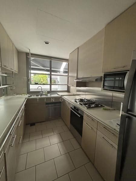 The Teneriffe, Laurel Wood Avenue, Tanglin / Holland / Bukit Timah, 5 Bedrooms, 3,120 sqft, Cluster House For Sale, by Tingting Liu, 500259220 - Kitchen - PropertyGuru.com.sg