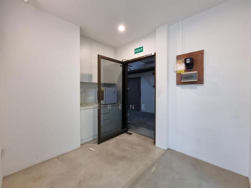 Da Jin Factory Building, 362 Upper Paya Lebar Road, Hougang / Punggol / Sengkang, 684 sqft, Office For Rent, by Irene Seah, 500259229 - Interior - CommercialGuru.com.sg