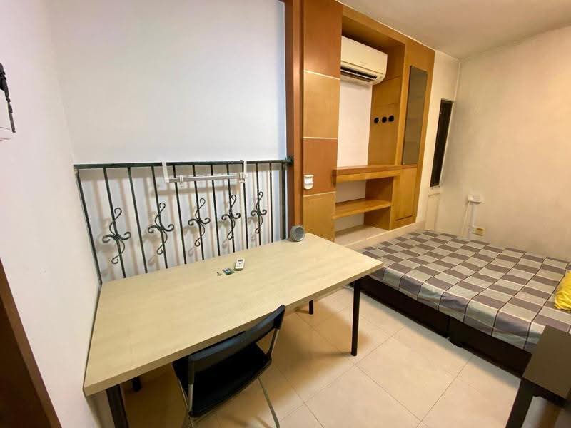 Pine Grove, 1N Pine Grove, Clementi Park / Upper Bukit Timah, Room Rental, 100 sqft, Condominium For Rent, by Henry Ng, 500259243 - Bedroom - PropertyGuru.com.sg