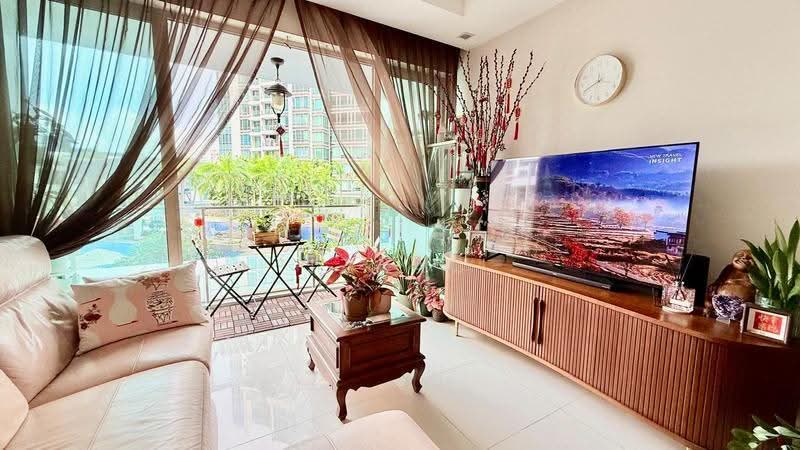 The Quartz, 55 Compassvale Bow, Hougang / Punggol / Sengkang, 2 Bedrooms, 1,001 sqft, Condominium For Sale, by Izaac Fong, 500259245 - Living Room - PropertyGuru.com.sg