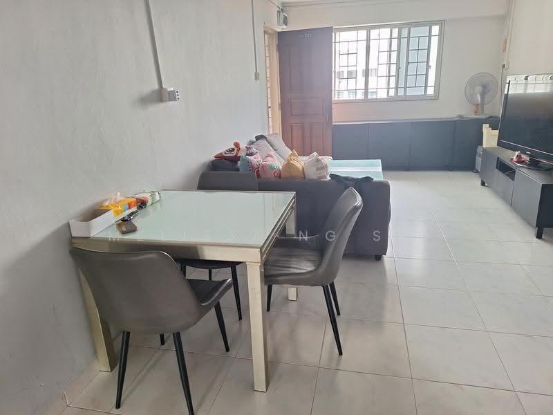 218 Jurong East Street 21, 218 Jurong East Street 21, Boon Lay / Jurong / Tuas, Room Rental, 130 sqft, HDB Flat For Rent, by Melissa Ng S L, 500259246 - Living Room - PropertyGuru.com.sg