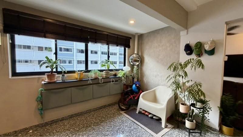 873 Tampines Street 84, 873 Tampines Street 84, Pasir Ris / Tampines, 3 Bedrooms, 1,302 sqft, HDB Flat For Sale, by Audrey Soo, 500259252 - Entryway - PropertyGuru.com.sg