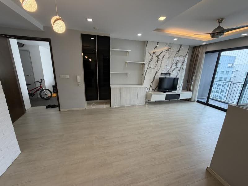 Riverparc Residence, 90 Punggol Drive, Hougang / Punggol / Sengkang, 3 Bedrooms, 1,076 sqft, Executive Condominium For Sale, by Claire Loh, 500259258 - Living Room - PropertyGuru.com.sg