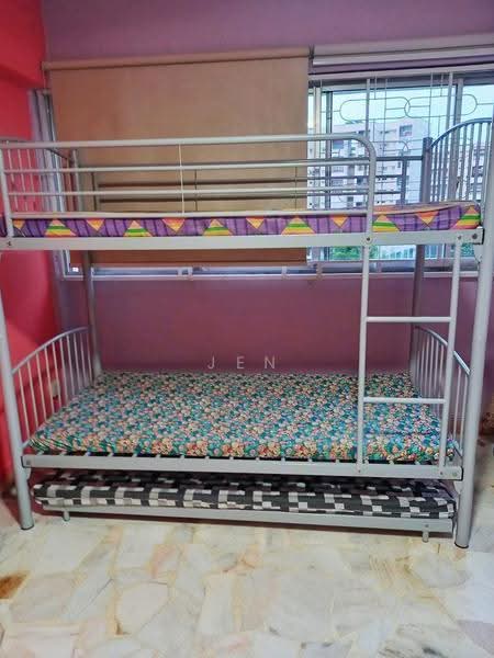 320 Jurong East Street 31, 320 Jurong East Street 31, Boon Lay / Jurong / Tuas, Room Rental, 300 sqft, HDB Flat For Rent, by Jen Ong 王秀嬌, 500259273 - Bedroom - PropertyGuru.com.sg