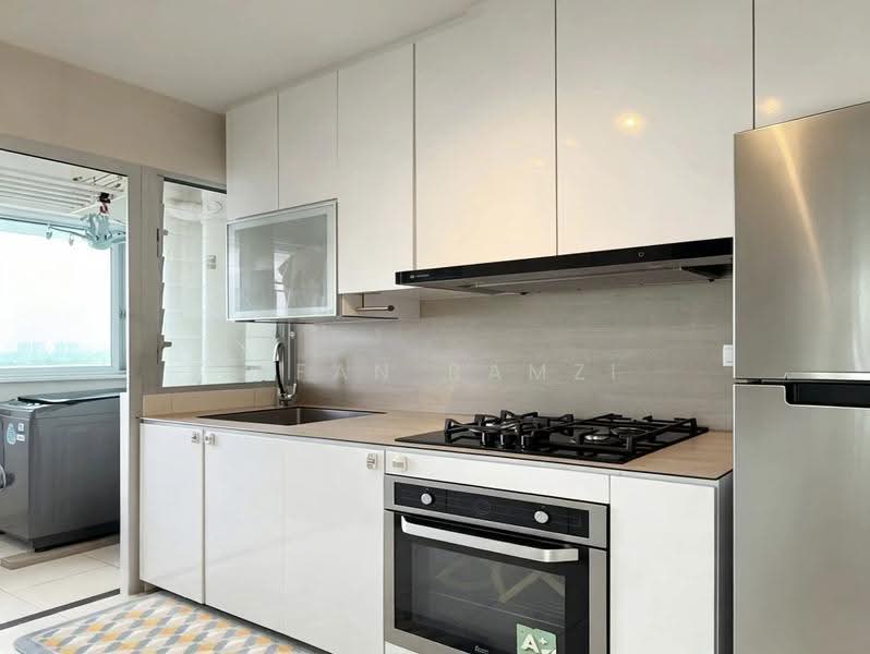 57 Teban Gardens Road, 57 Teban Gardens Road, Boon Lay / Jurong / Tuas, 2 Bedrooms, 721 sqft, HDB Flat For Sale, by Irfan Ramzi, 500259274 - Kitchen - PropertyGuru.com.sg