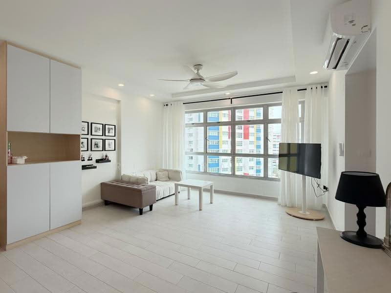 57 Teban Gardens Road, 57 Teban Gardens Road, Boon Lay / Jurong / Tuas, 2 Bedrooms, 721 sqft, HDB Flat For Sale, by Irfan Ramzi, 500259274 - Living Room - PropertyGuru.com.sg